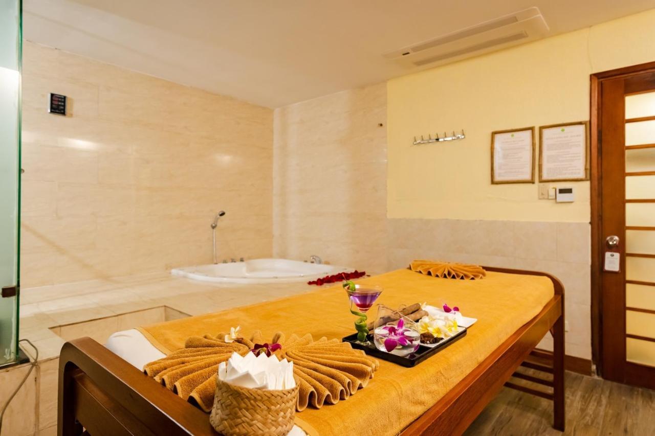 Muong Thanh Grand Ha Long Hotel Exterior foto