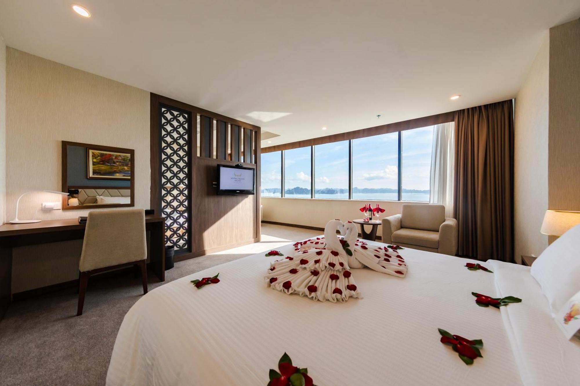 Muong Thanh Grand Ha Long Hotel Exterior foto